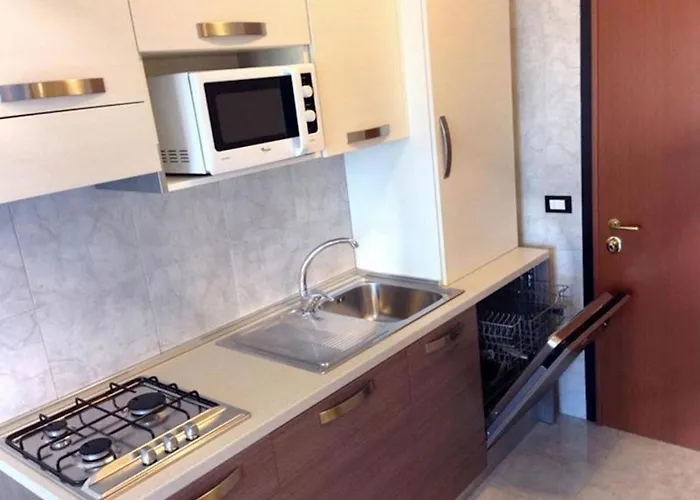 Daire Enjoy Poolside Comfort-beahost