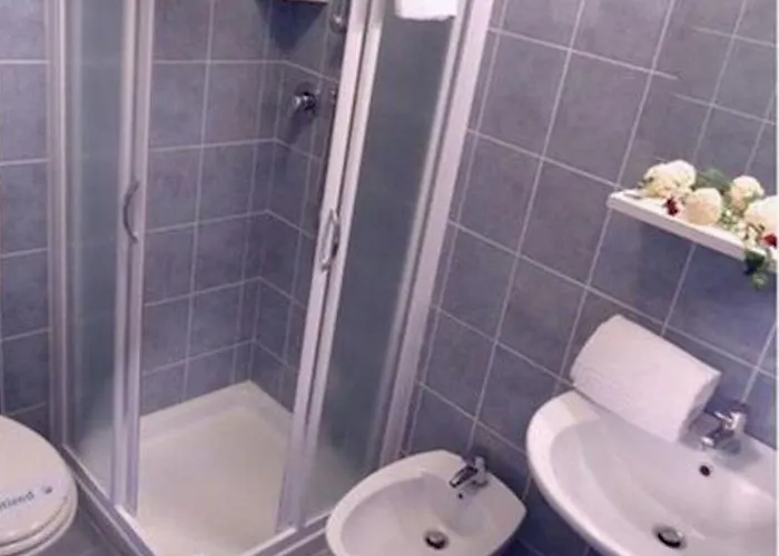 Daire Enjoy Poolside Comfort-beahost *